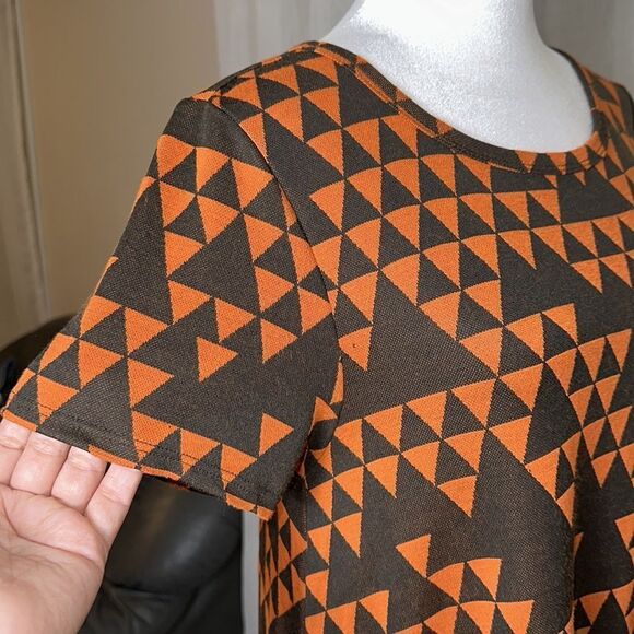 LLR S Carly Black Orange Triangular Print Crewneck Short Sleeve Hi Low Dress - Picture 11 of 12